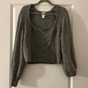 H and m sweater